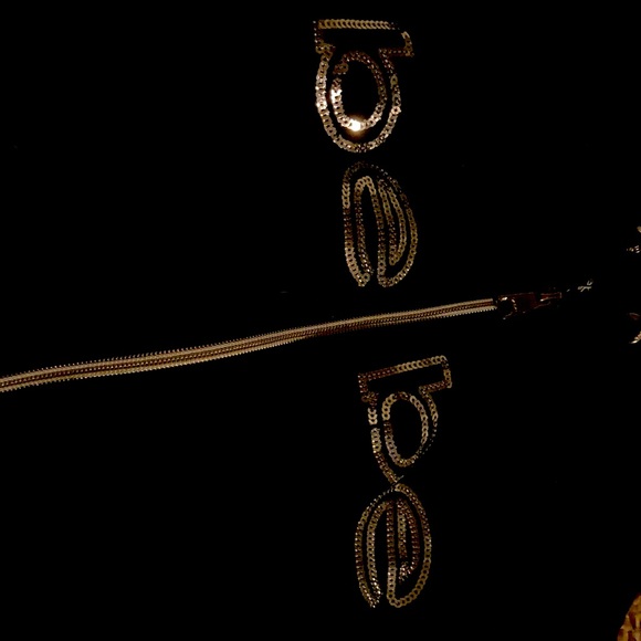 Cute 2000s vibe sweatshirt:) - Picture 2 of 2